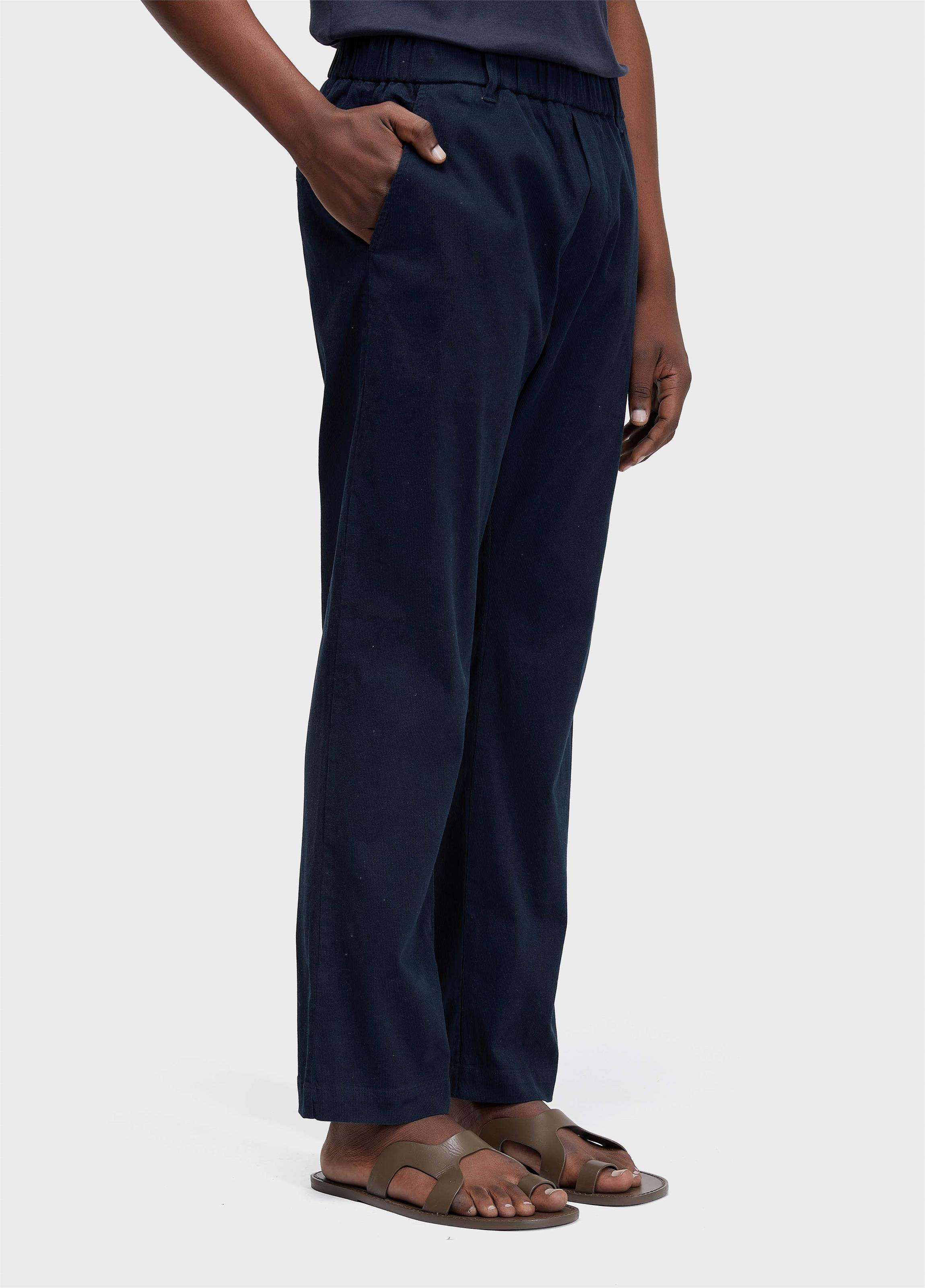 Calça confort velvet texture