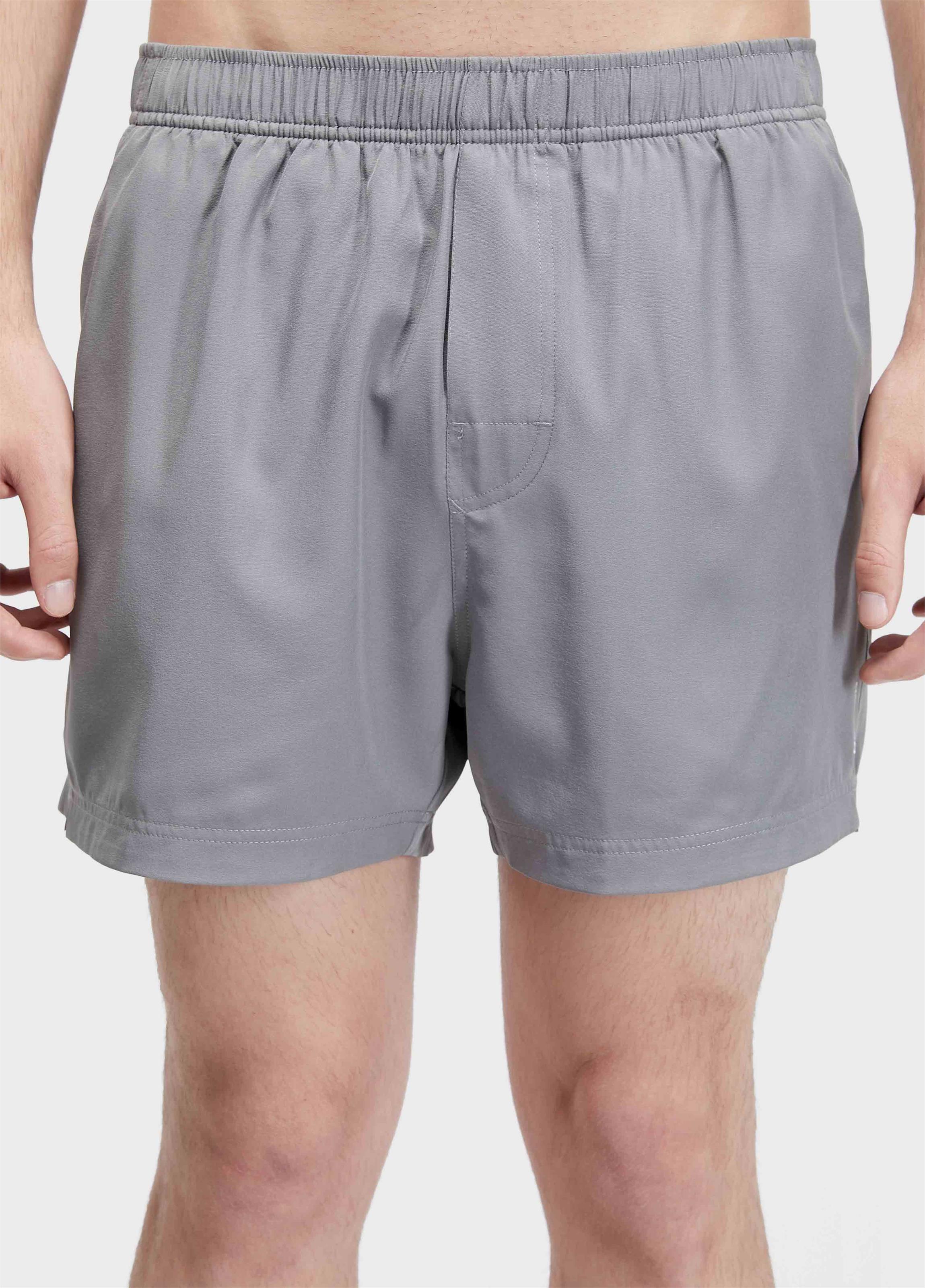 Beach short axl