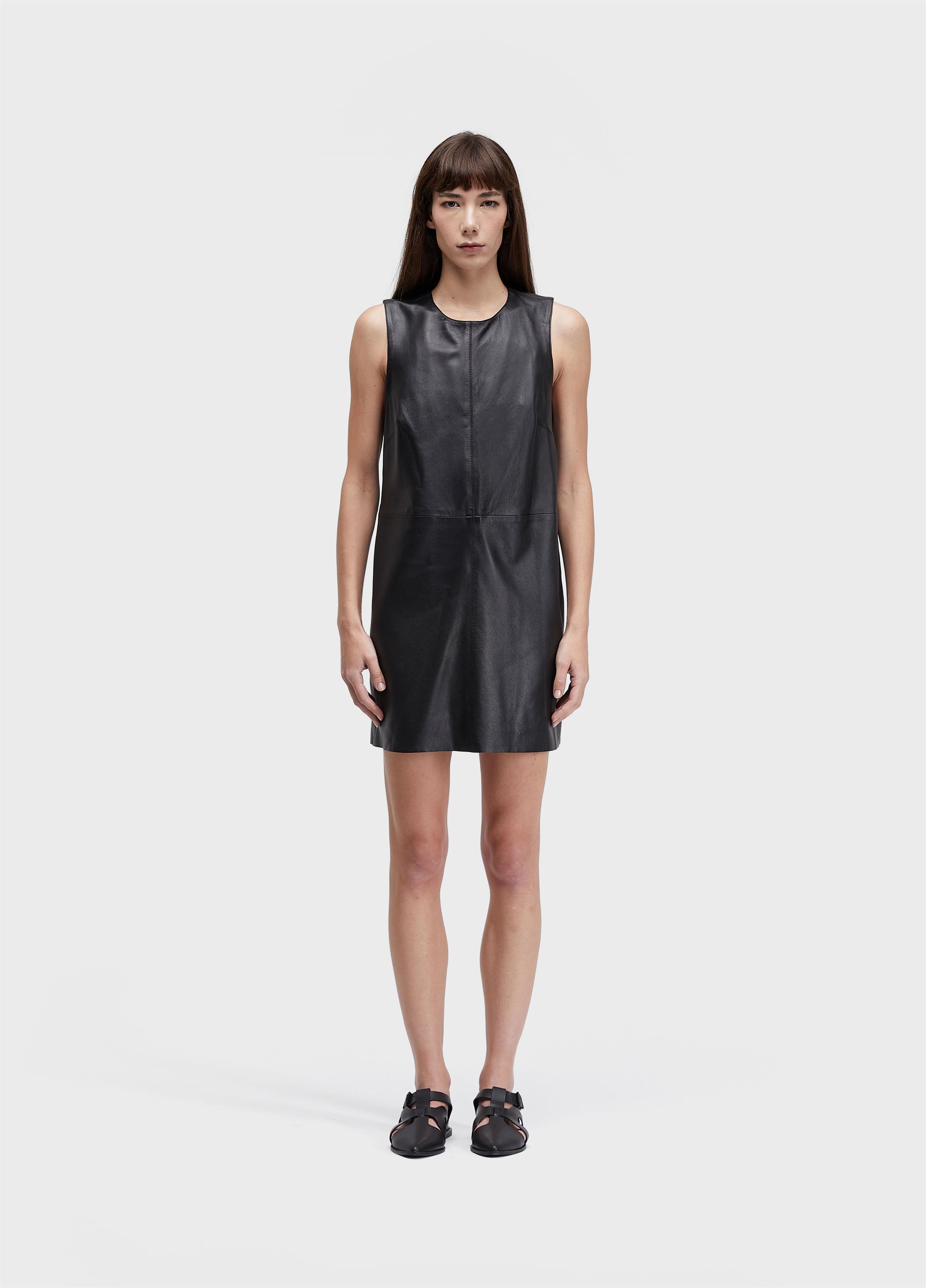 Vestido curto sleeveless couro