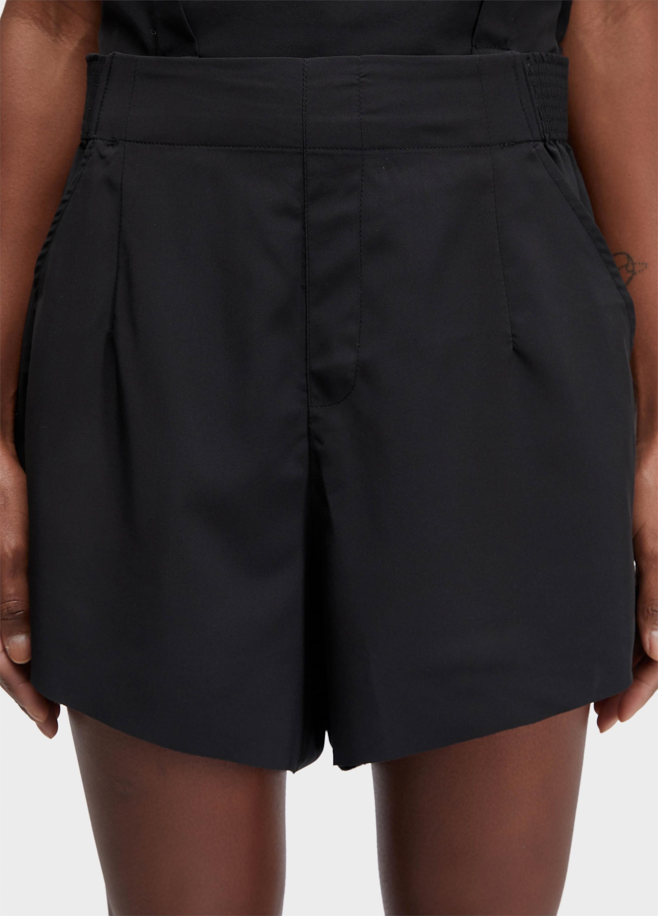Short superlight