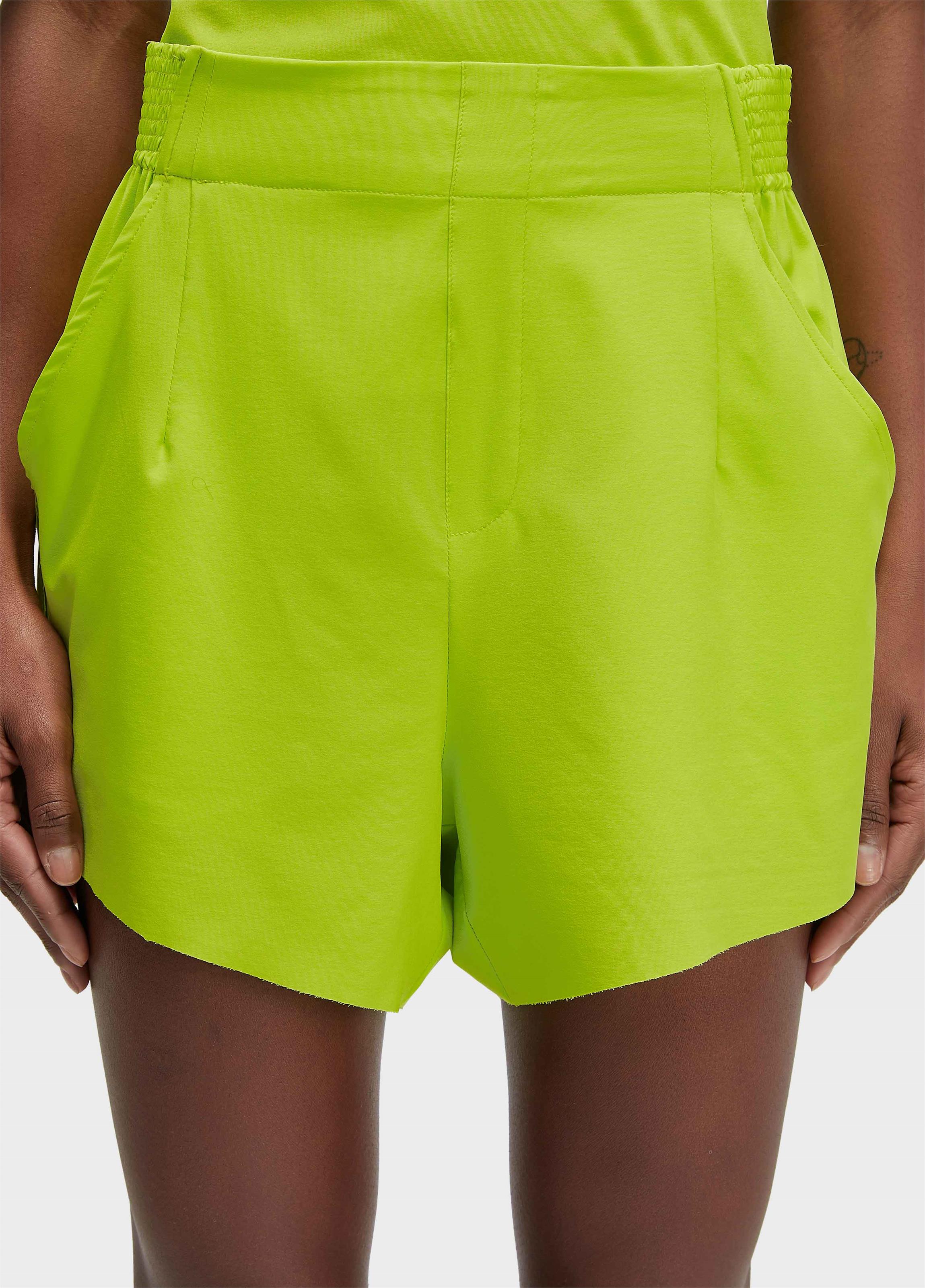 Short superlight