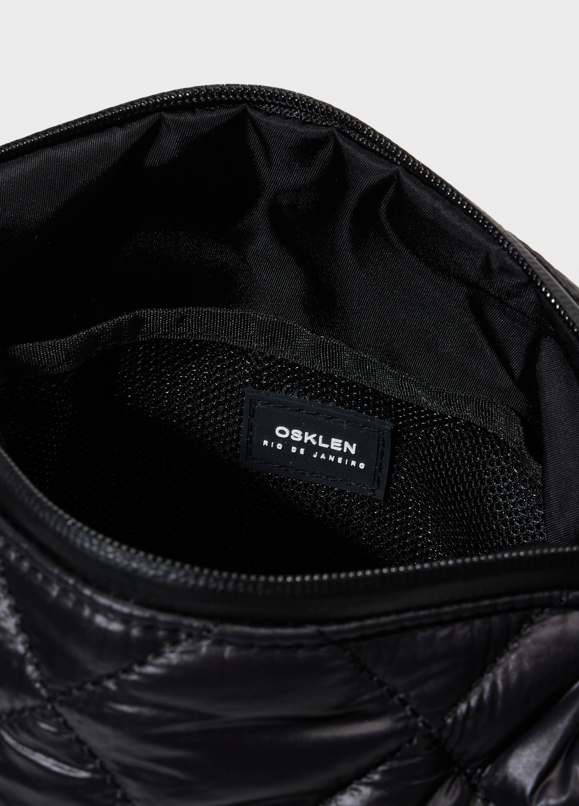Bolsa crossbody wrap matelasse