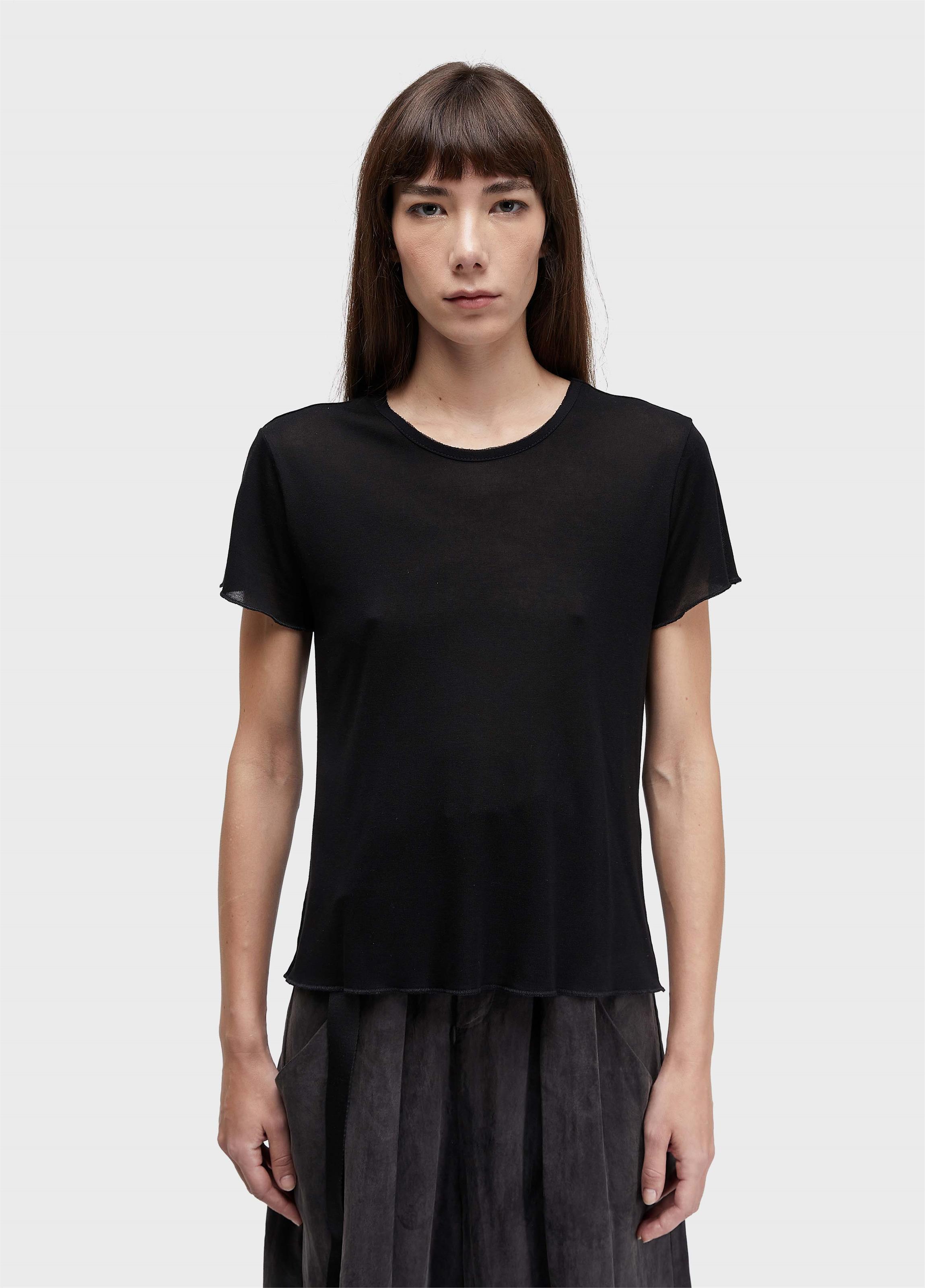 Tshirt vies light
