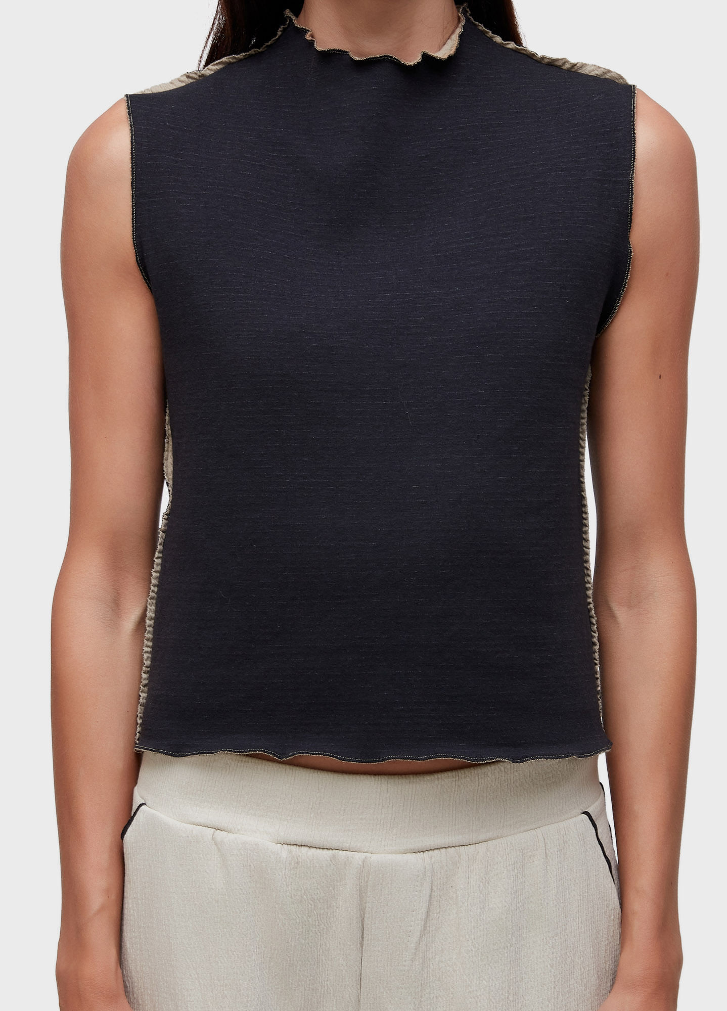 Sleeveless double face rug color