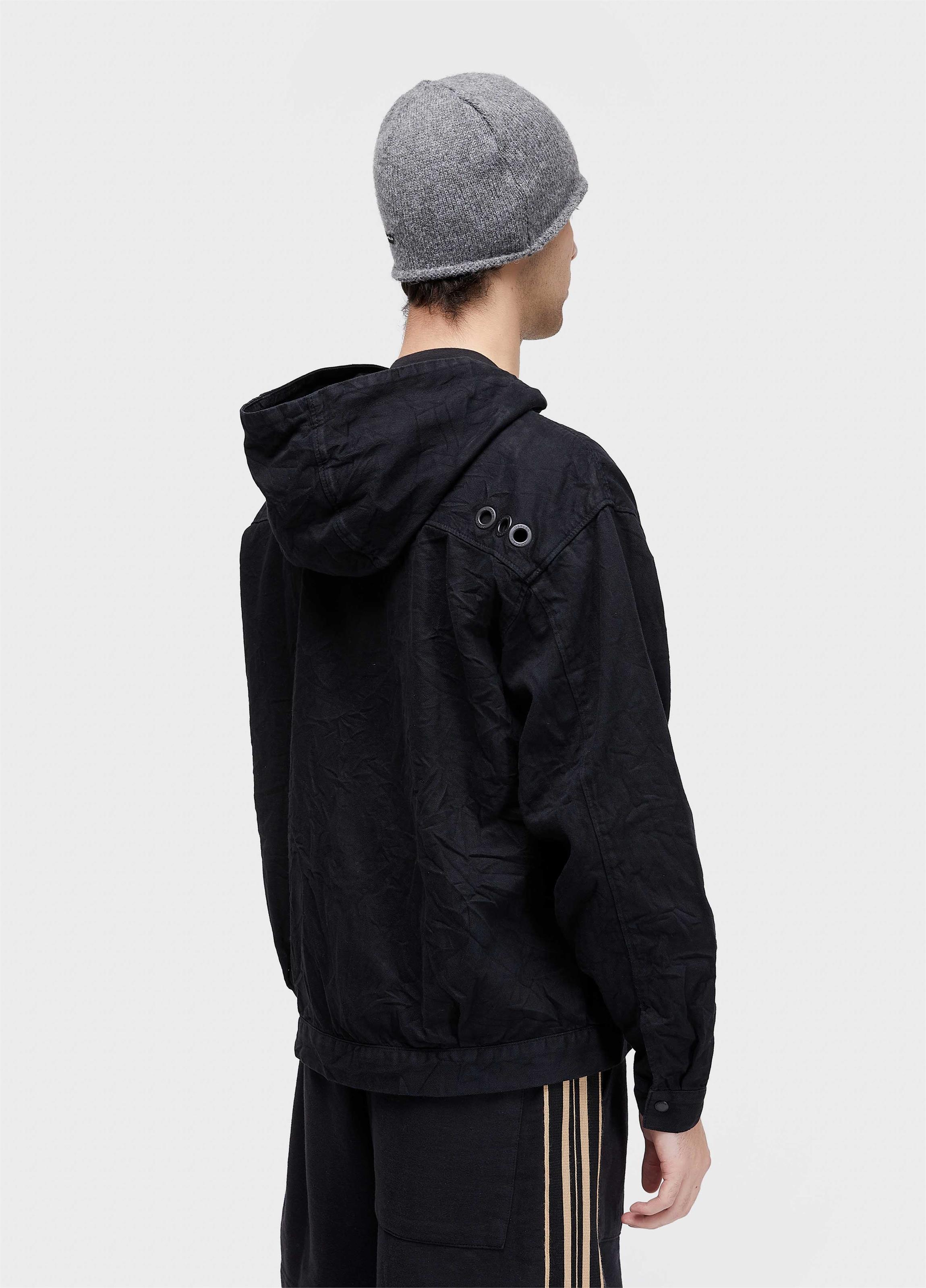 Casaco capuz twill wrinkled