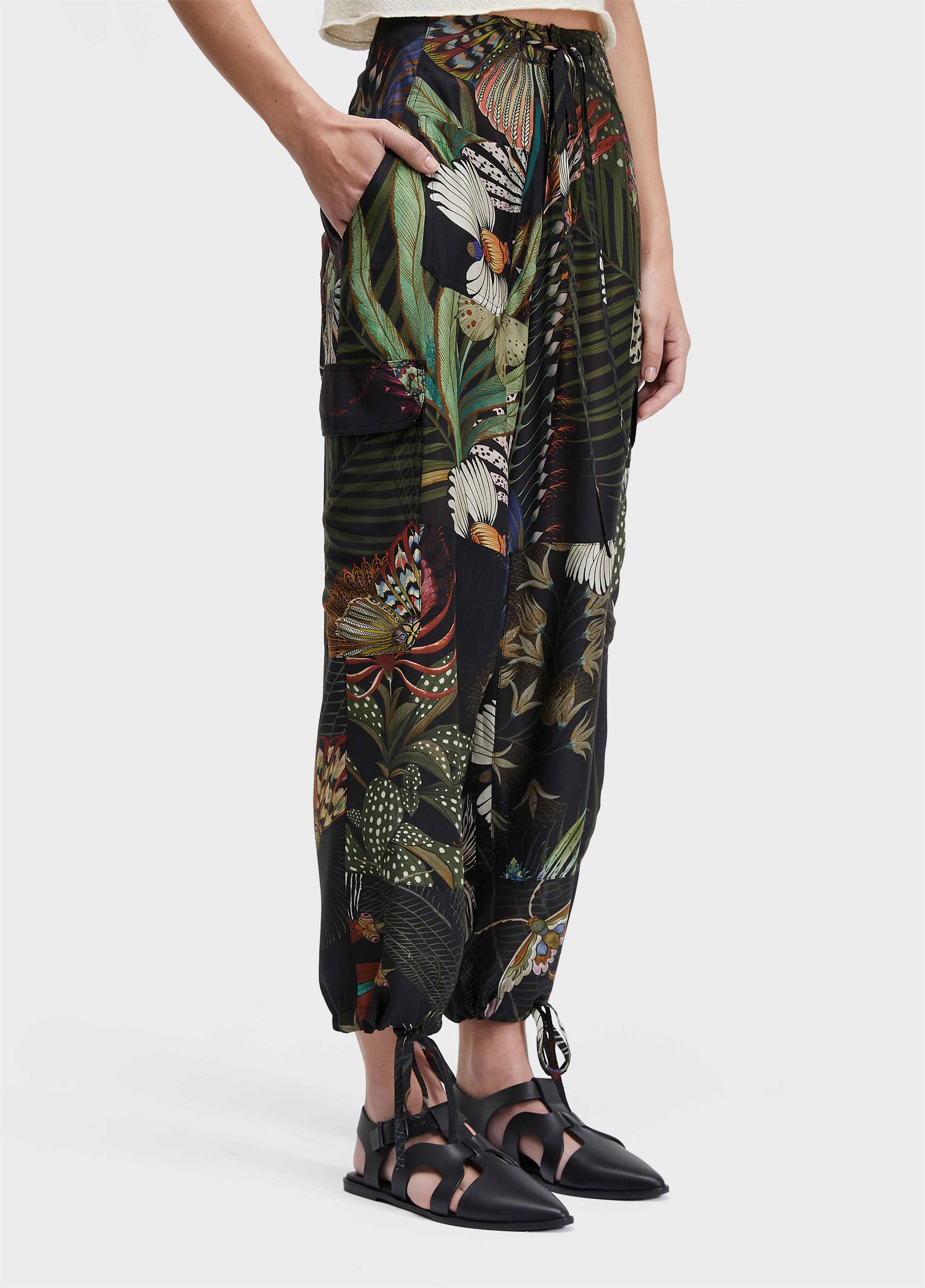 Calça bolsos botanique