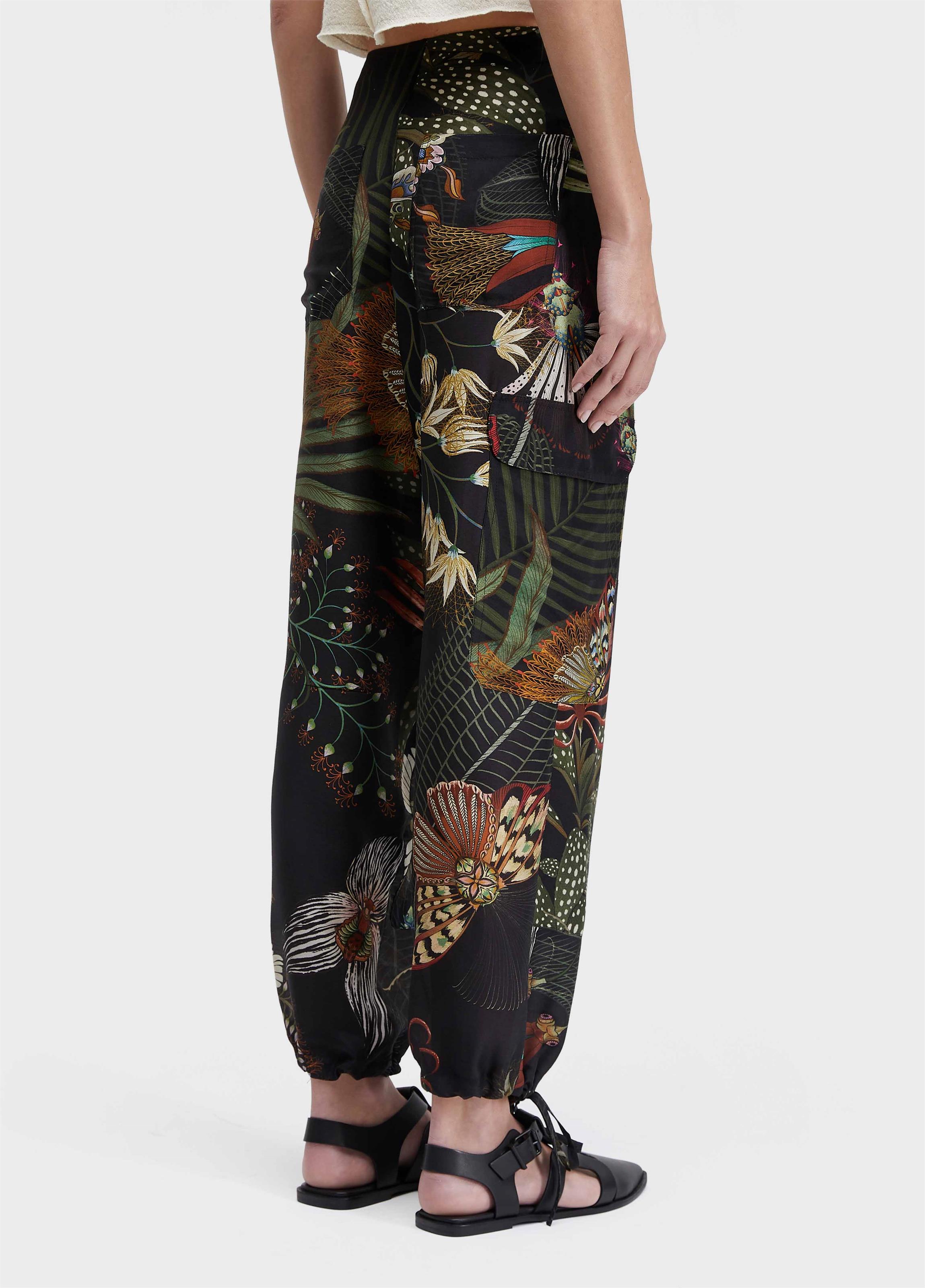 Calça bolsos botanique