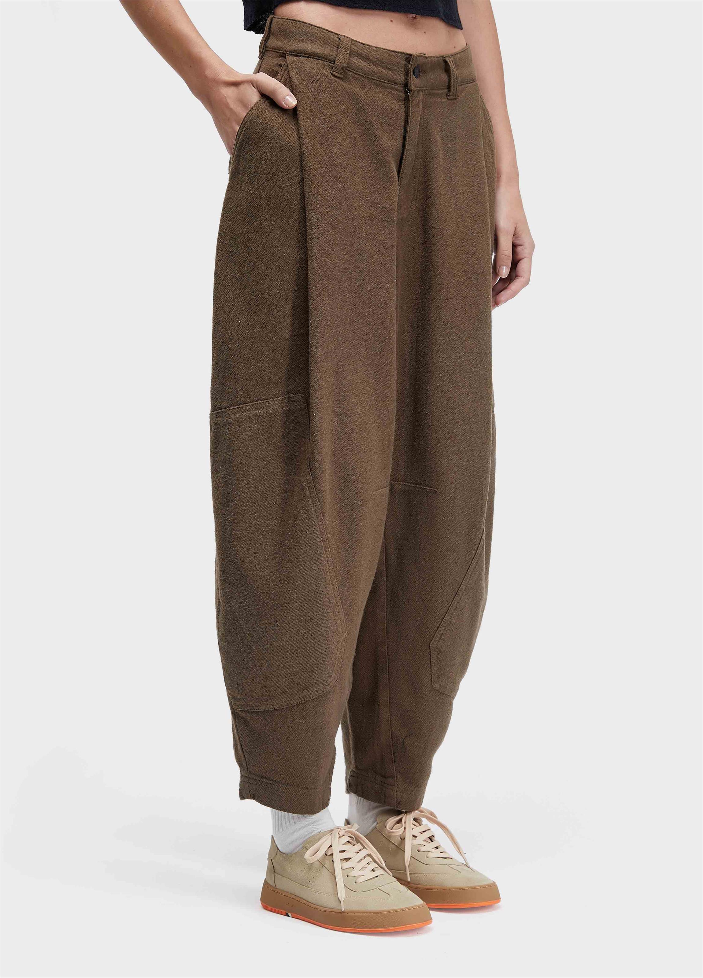 Calça pregas recortes organic cotton