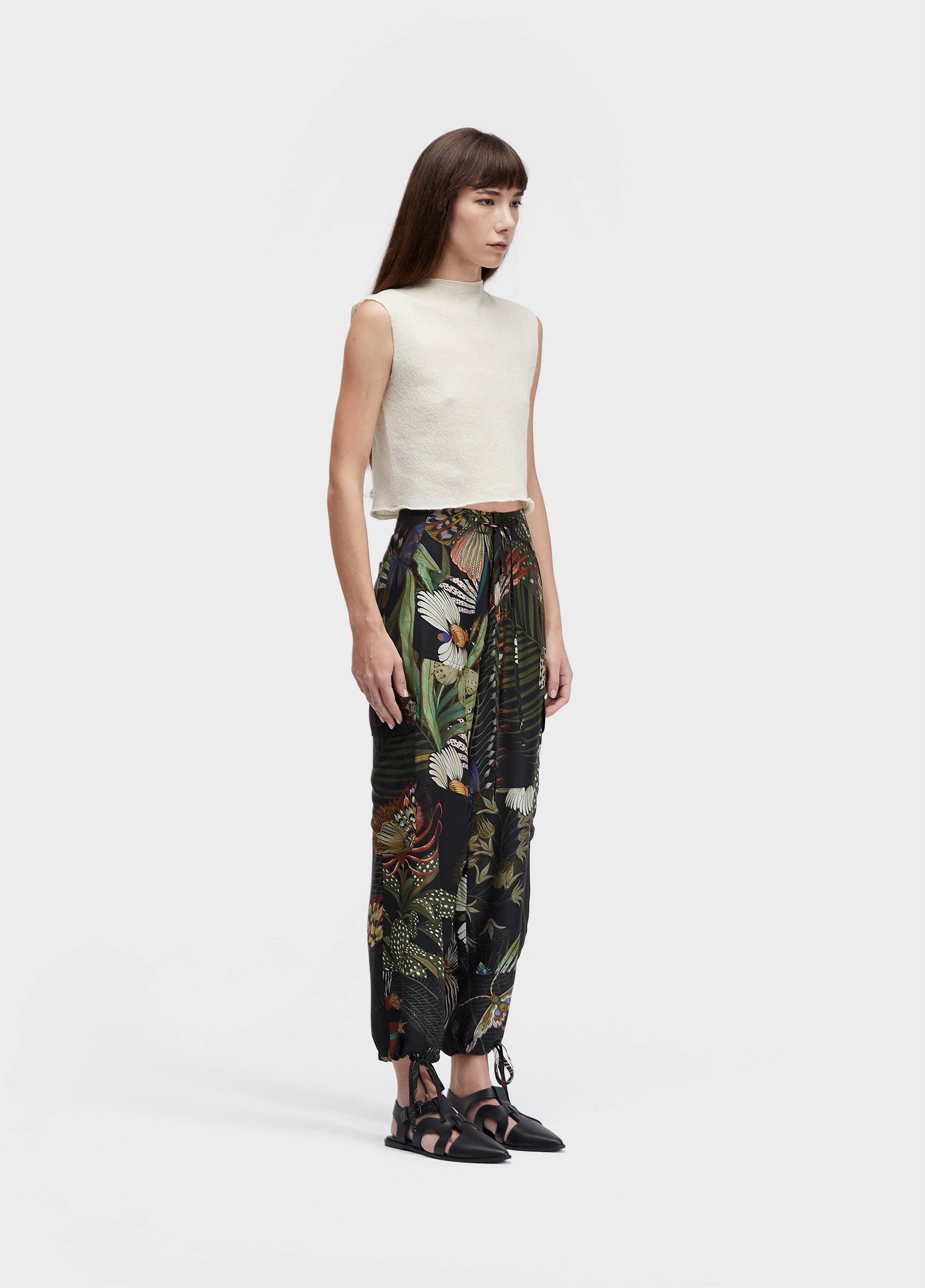 Calça bolsos botanique