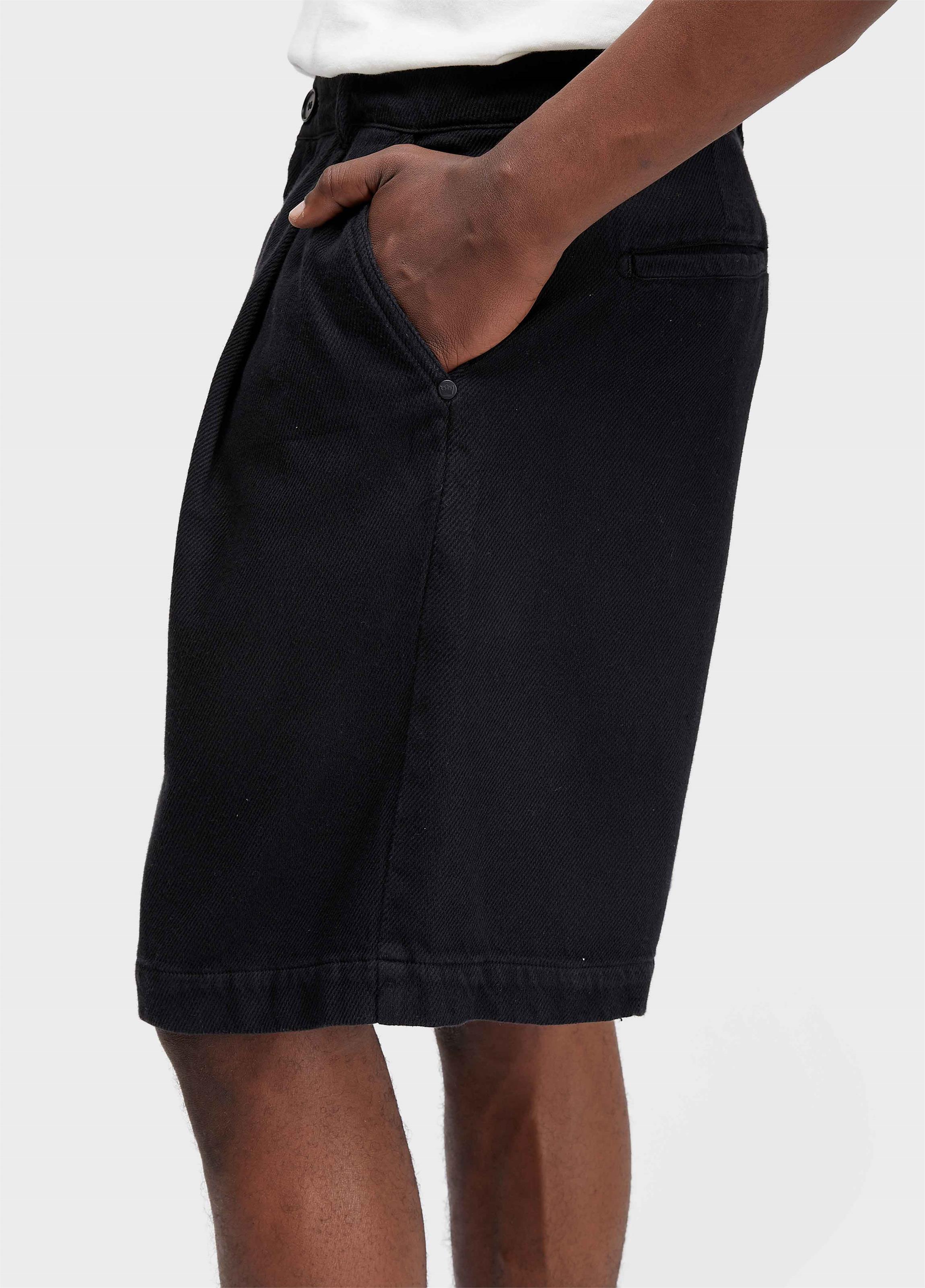 Bermuda over twill cotton texture