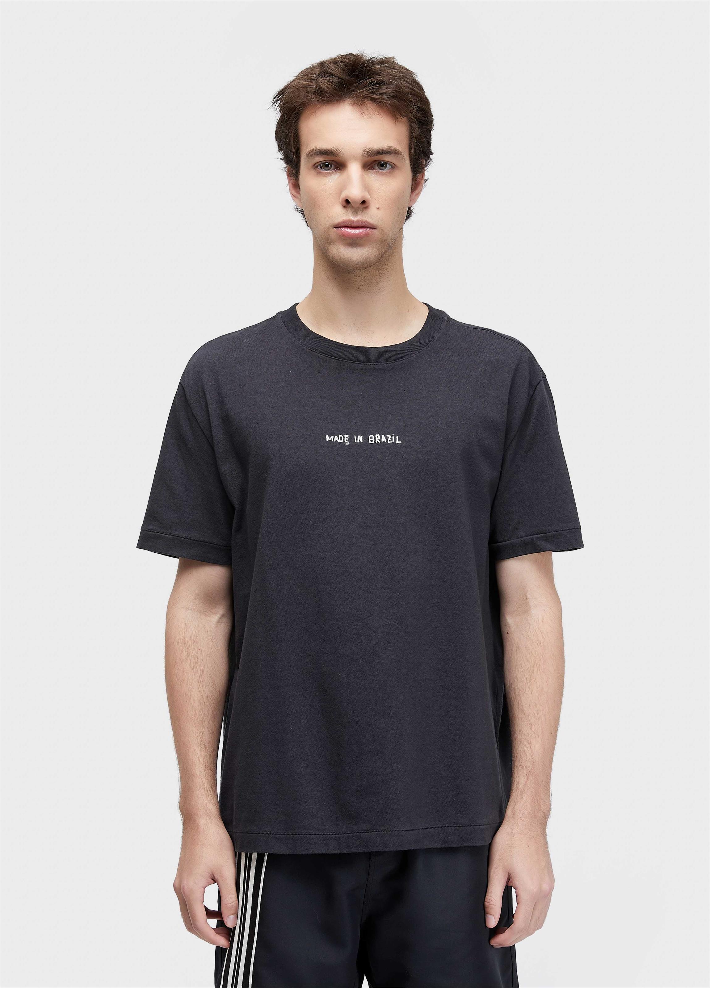 T-shirt made in brazil bordado