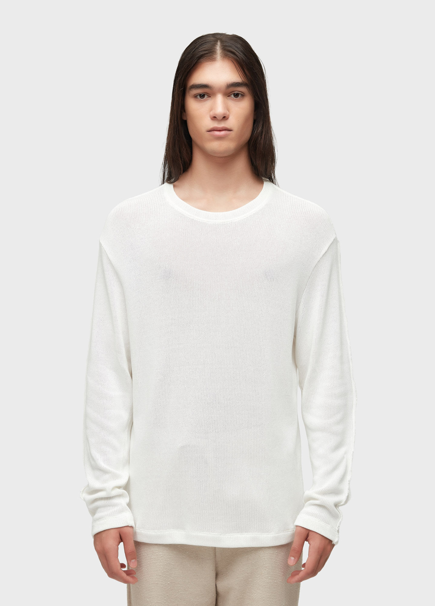 T-shirt over knit texture seam