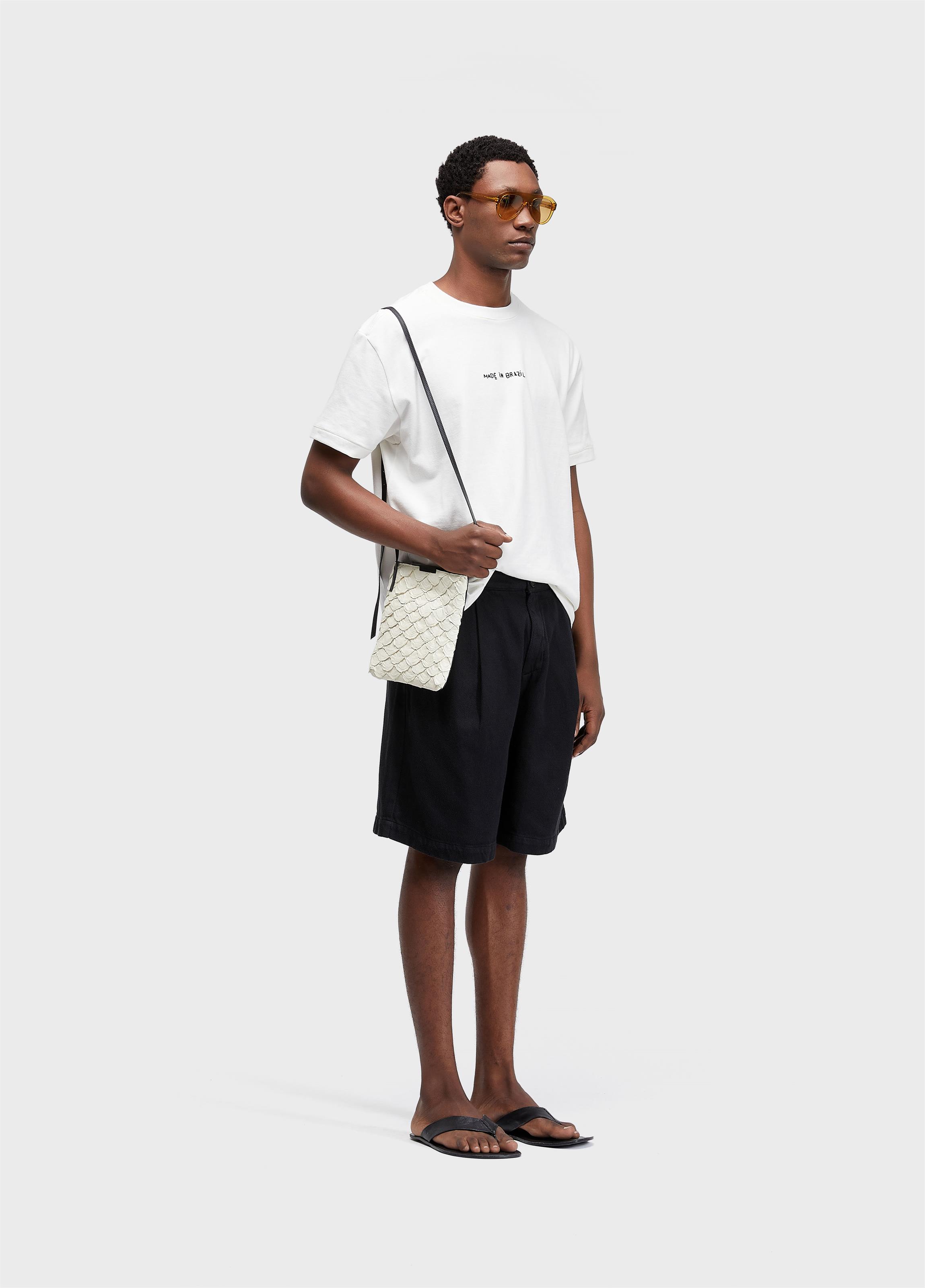T-shirt made in brazil bordado
