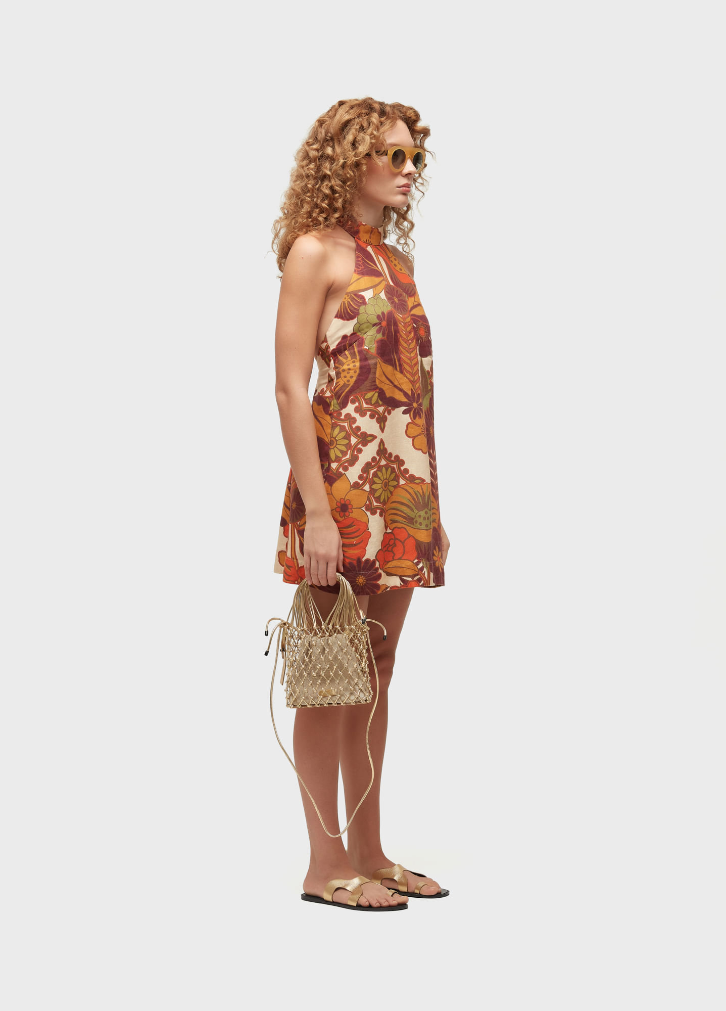 Vestido curto gola garden party