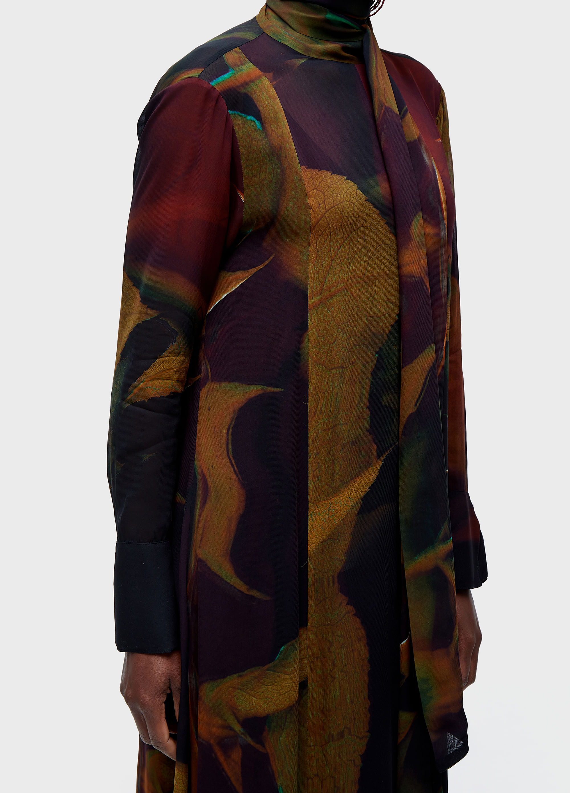 Vestido gola longo glitch rose