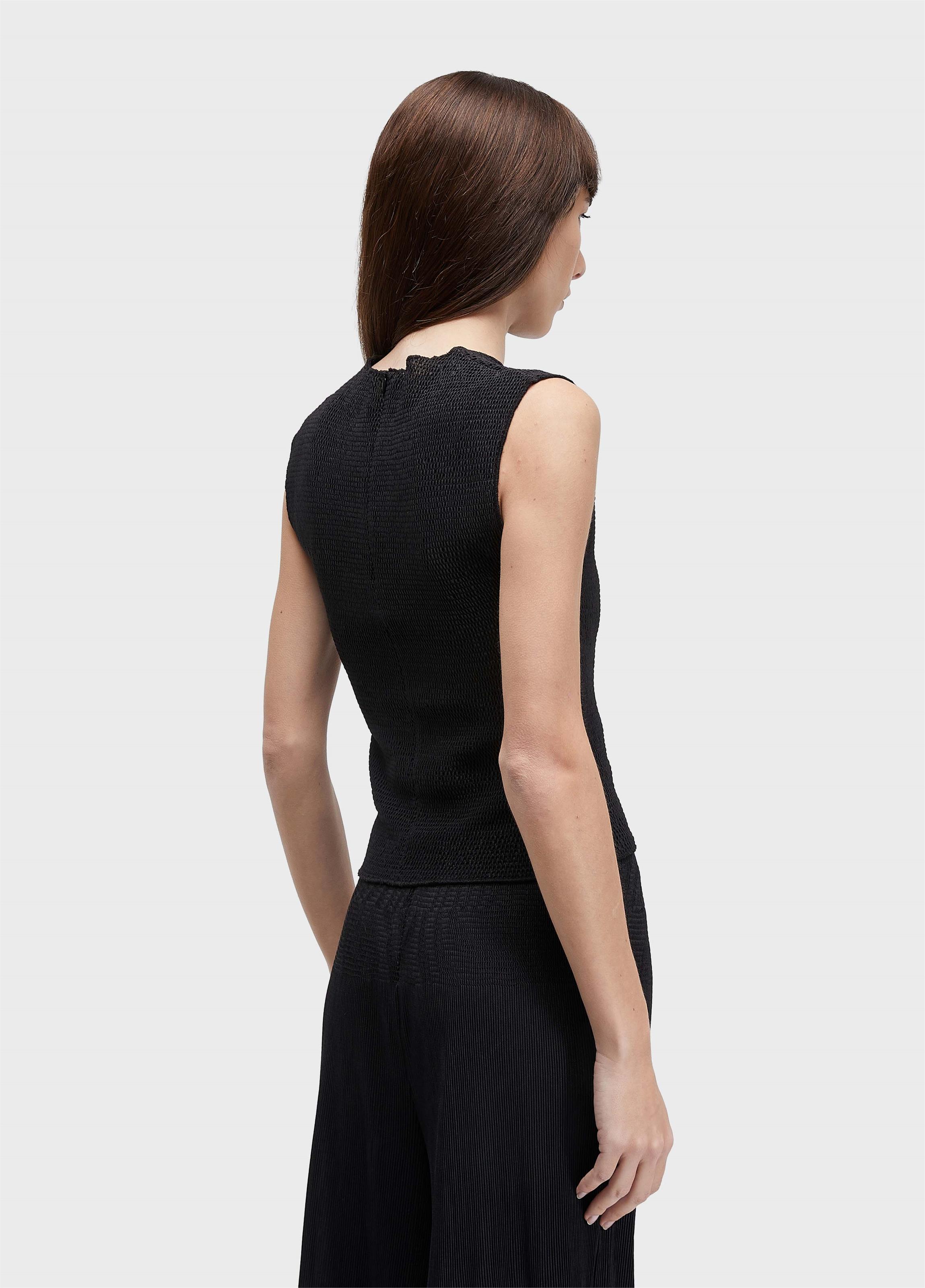 Blusa sleeveless lastex plisse