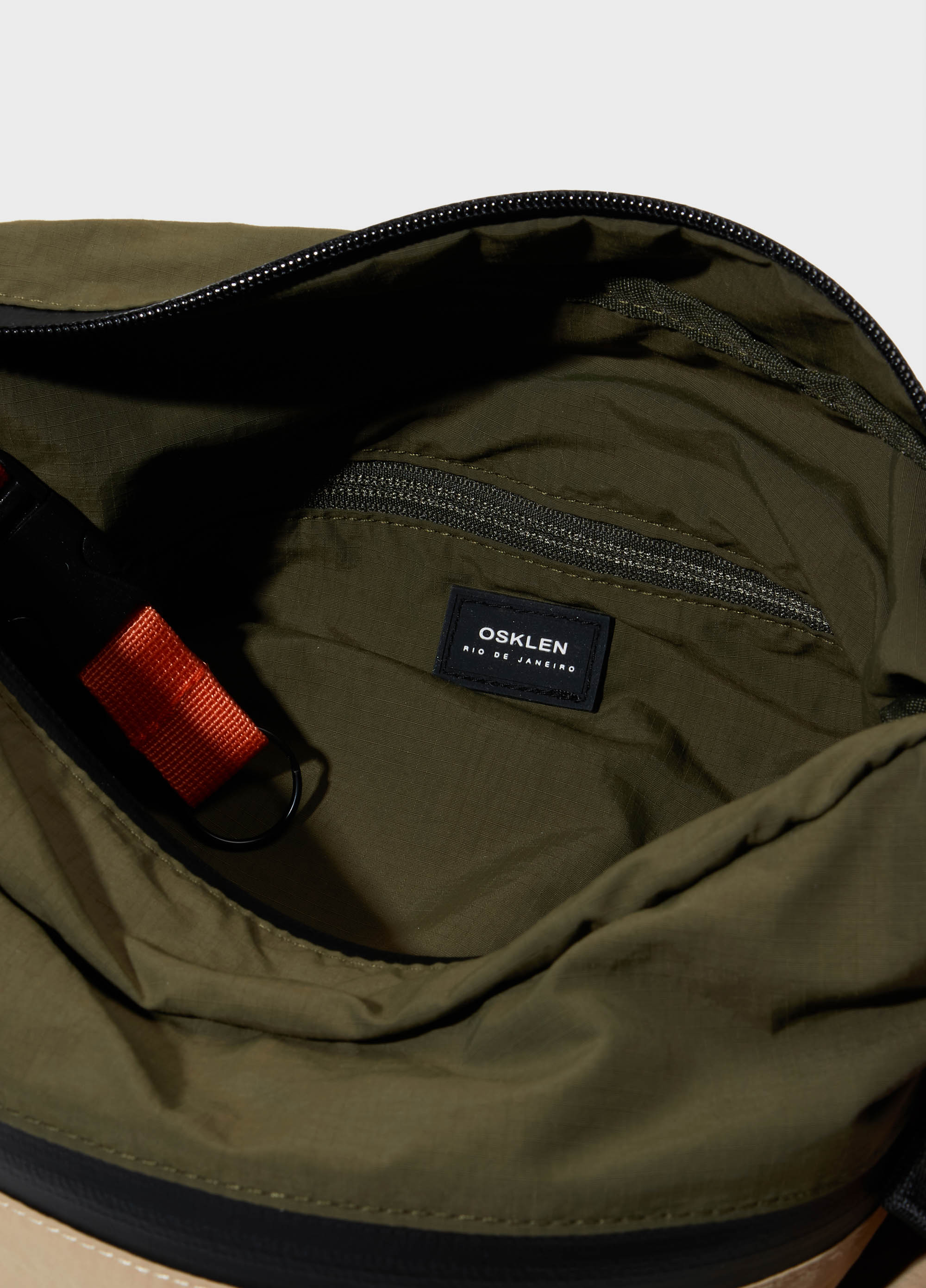 Bolsa split new