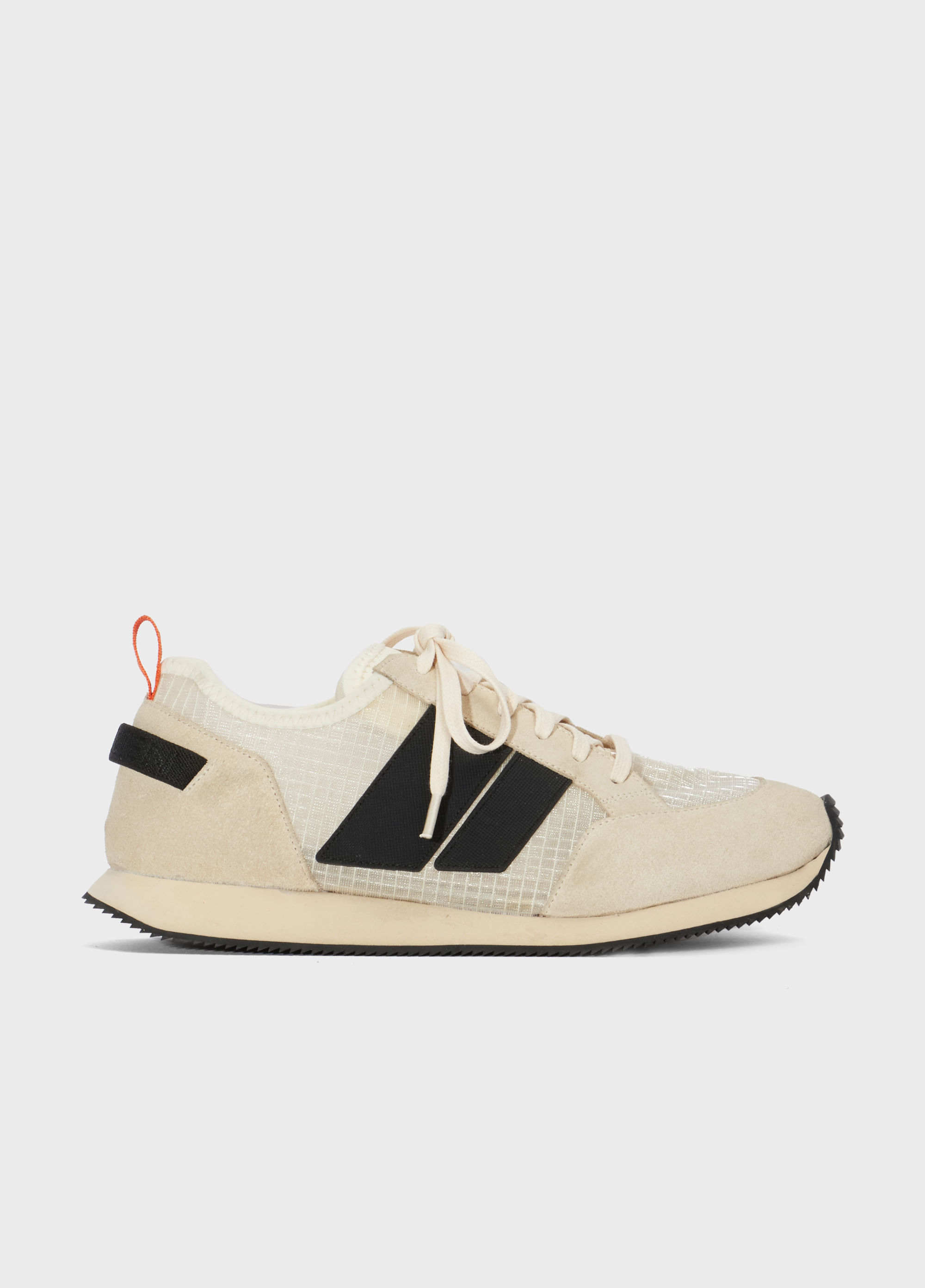 Tênis runner straps