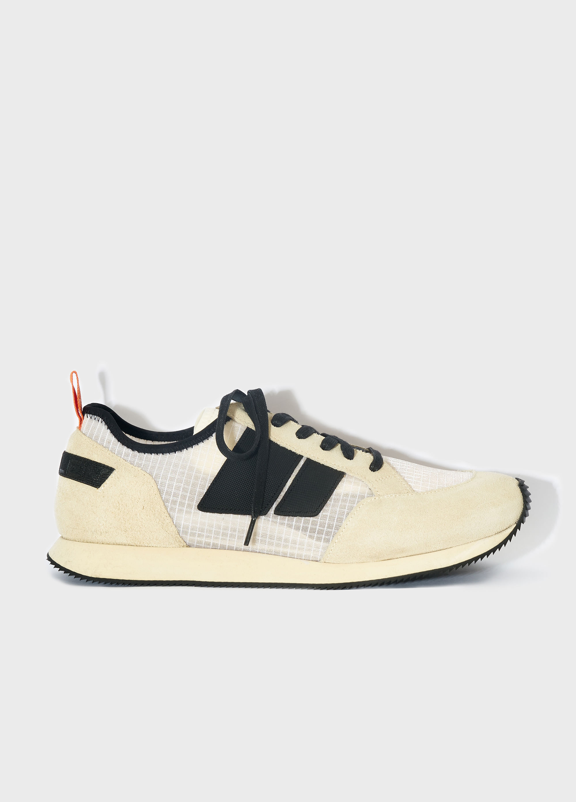 Tênis runner straps